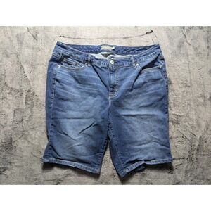 Torrid Bermuda Shorts Women's Plus Size 20 Medium Wash